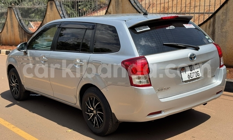 Big with watermark toyota noah uganda kampala 25136