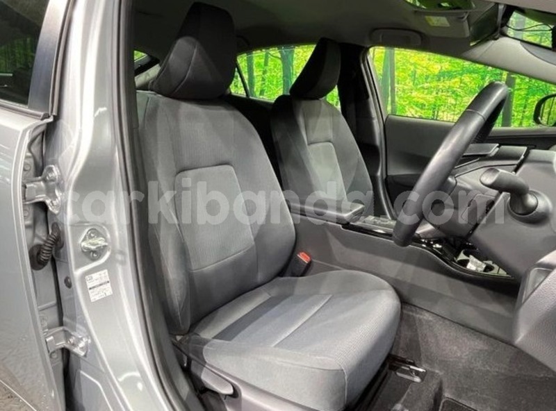 Big with watermark toyota prius uganda kampala 25138