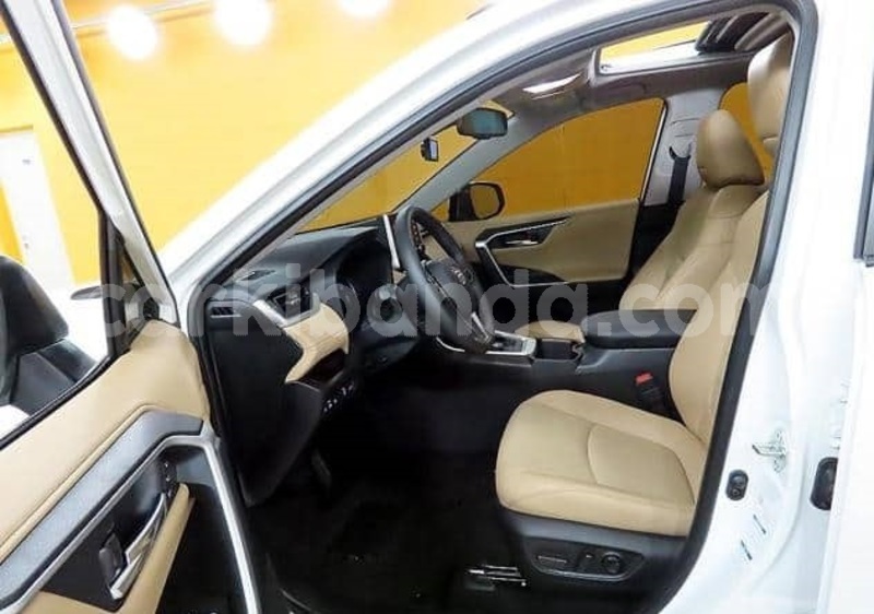 Big with watermark toyota rav4 uganda kampala 25141