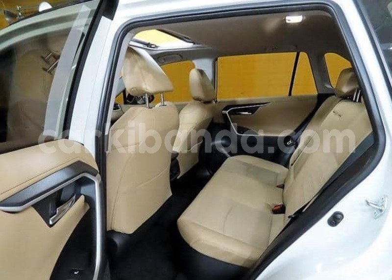 Big with watermark toyota rav4 uganda kampala 25141