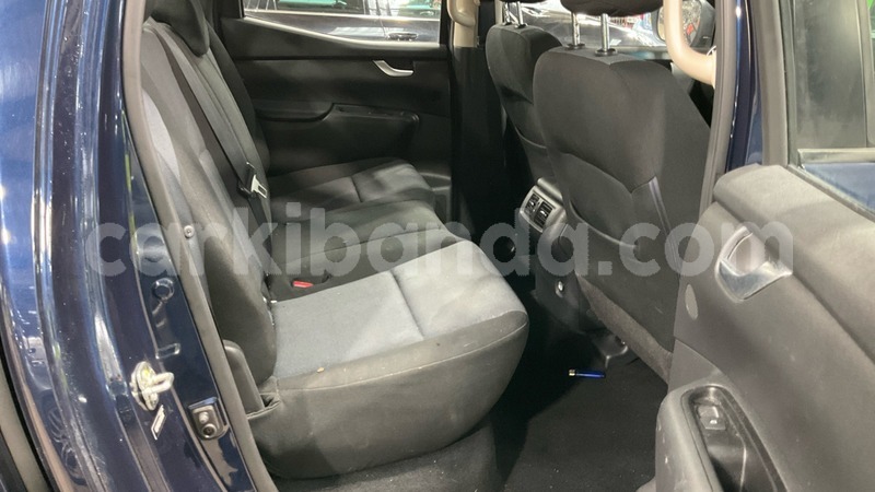 Big with watermark mercedes benz e classe uganda kampala 25142