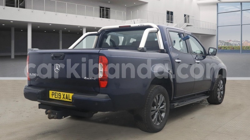 Big with watermark mercedes benz e classe uganda kampala 25142