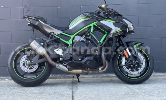 Buy Used Kawasaki Ninja Silver Bike in Hima in Western Buy Used Kawasaki Ninja Silver Bike in Hima in Western
