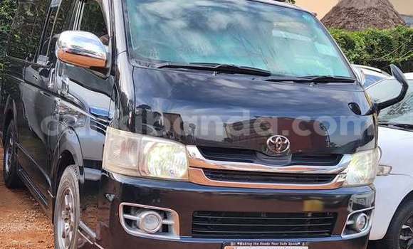 Gura Yakoze Toyota Hiace Other Imodoka i Kampala mu Uganda Gura Yakoze Toyota Hiace Other Imodoka i Kampala mu Uganda