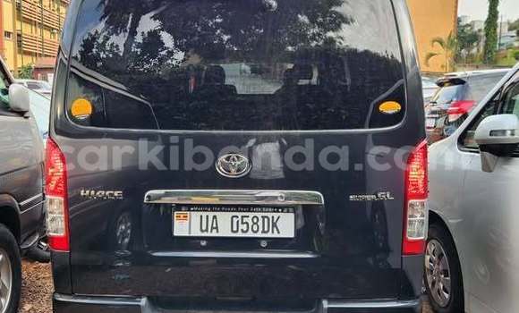 Gura Yakoze Toyota Hiace Other Imodoka i Kampala mu Uganda Gura Yakoze Toyota Hiace Other Imodoka i Kampala mu Uganda