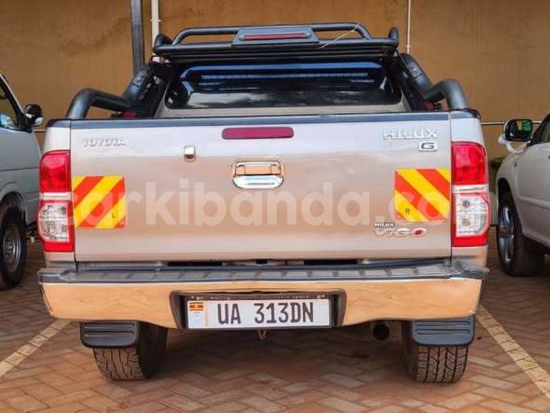 Big with watermark toyota hilux uganda kampala 25151