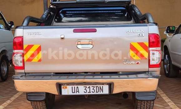 Gura Yakoze Toyota Hilux Other Imodoka i Kampala mu Uganda Gura Yakoze Toyota Hilux Other Imodoka i Kampala mu Uganda