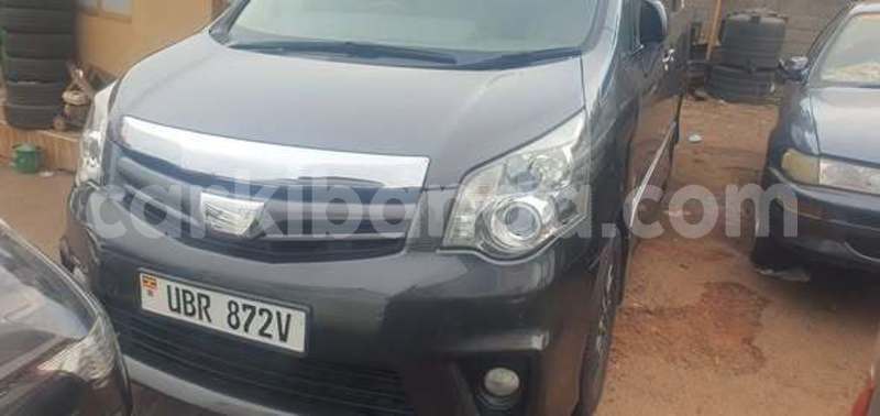 Big with watermark toyota noah uganda kampala 25170