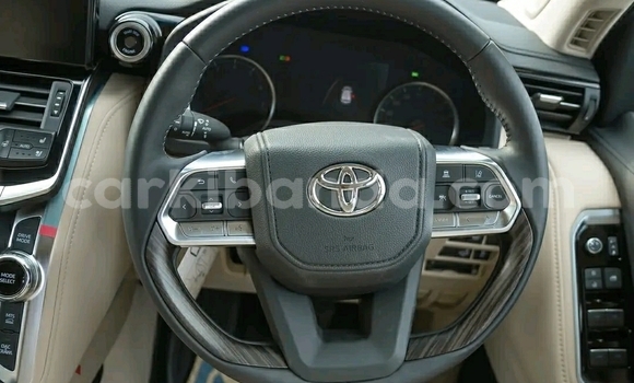 Acheter Occasion Voiture Toyota Land Cruiser Marron à Kampala, Ouganda Acheter Occasion Voiture Toyota Land Cruiser Marron à Kampala, Ouganda