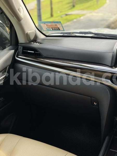 Big with watermark lexus lx 570 uganda kampala 25174