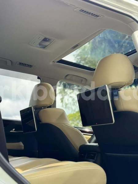 Big with watermark lexus lx 570 uganda kampala 25174