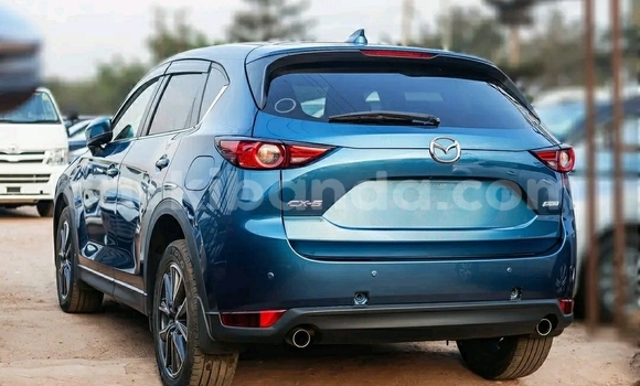 Nunua Ilio tumika Mazda CX-5 Bluu Gari ndani ya Kampala nchini Uganda Nunua Ilio tumika Mazda CX-5 Bluu Gari ndani ya Kampala nchini Uganda