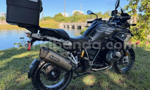 Nunua Ilio tumika BMW GS Nyeusi Bike ndani ya Amudat nchini Kaskazini
