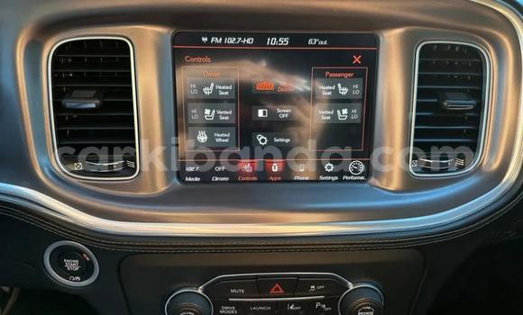 Nunua Ilio tumika Dodge Charger Bluu Gari ndani ya Kampala nchini Uganda Nunua Ilio tumika Dodge Charger Bluu Gari ndani ya Kampala nchini Uganda