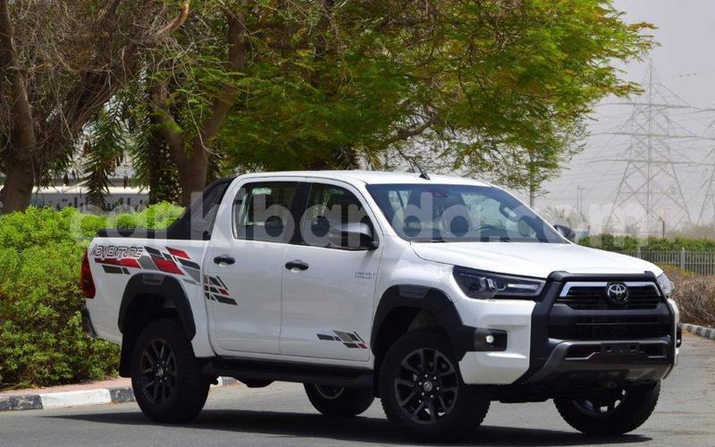 Big with watermark toyota hilux uganda kampala 25189
