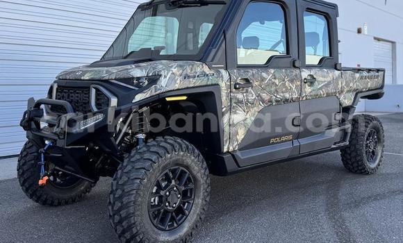 Nunua Ilio tumika Jeep Wrangler Kijani Gari ndani ya Kampala nchini Uganda Nunua Ilio tumika Jeep Wrangler Kijani Gari ndani ya Kampala nchini Uganda