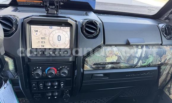 Nunua Ilio tumika Jeep Wrangler Kijani Gari ndani ya Kampala nchini Uganda Nunua Ilio tumika Jeep Wrangler Kijani Gari ndani ya Kampala nchini Uganda