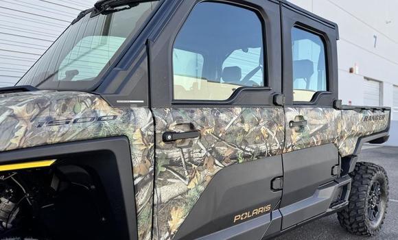 Nunua Ilio tumika Jeep Wrangler Kijani Gari ndani ya Kampala nchini Uganda Nunua Ilio tumika Jeep Wrangler Kijani Gari ndani ya Kampala nchini Uganda