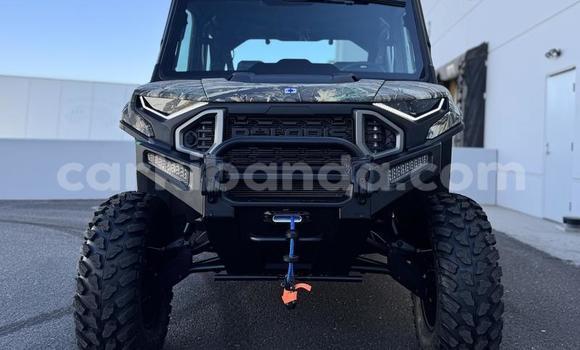 Nunua Ilio tumika Jeep Wrangler Kijani Gari ndani ya Kampala nchini Uganda Nunua Ilio tumika Jeep Wrangler Kijani Gari ndani ya Kampala nchini Uganda