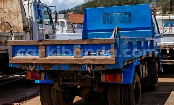 Buy Used Isuzu FTR 850 Blue Truck in Kampala in Uganda Buy Used Isuzu FTR 850 Blue Truck in Kampala in Uganda
