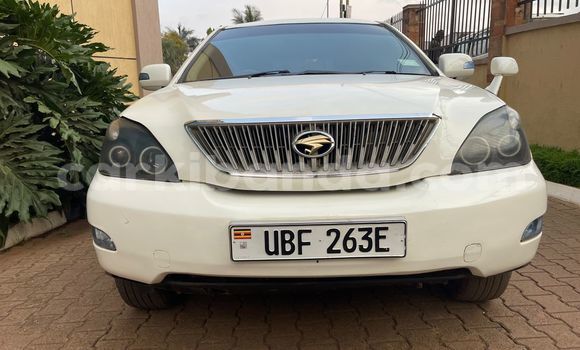 Buy Used Toyota Harrier White Car in Kampala in Uganda Buy Used Toyota Harrier White Car in Kampala in Uganda
