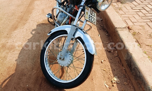 Gura Yakoze Bajaj CT Red Bike i Lugazi mu Central Gura Yakoze Bajaj CT Red Bike i Lugazi mu Central