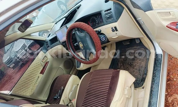 Gura Yakoze Toyota Corolla Spacio Silver Imodoka i Lugazi mu Central Gura Yakoze Toyota Corolla Spacio Silver Imodoka i Lugazi mu Central