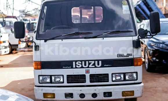 Acheter Occasion Utilitaire Isuzu FTR 850 Blanc à Kampala, Ouganda Acheter Occasion Utilitaire Isuzu FTR 850 Blanc à Kampala, Ouganda