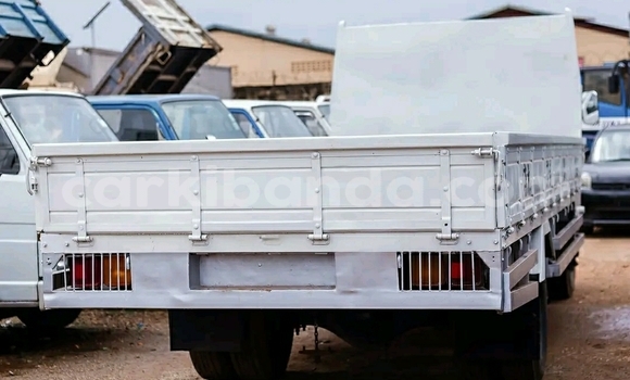 Buy Used Isuzu FTR 850 White Truck in Kampala in Uganda Buy Used Isuzu FTR 850 White Truck in Kampala in Uganda