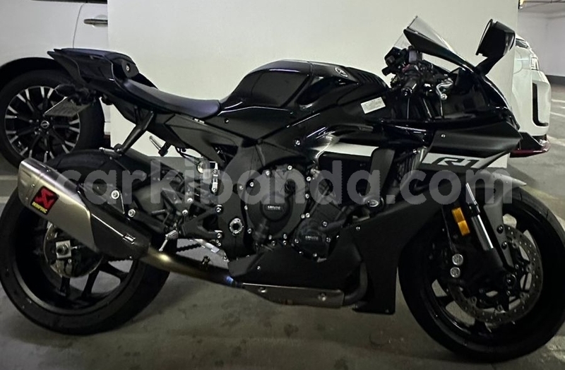Big with watermark yamaha r1 uganda kampala 25235