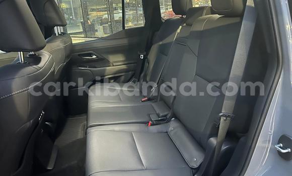 Gura Yakoze Lexus GX White Imodoka i Kampala mu Uganda Gura Yakoze Lexus GX White Imodoka i Kampala mu Uganda
