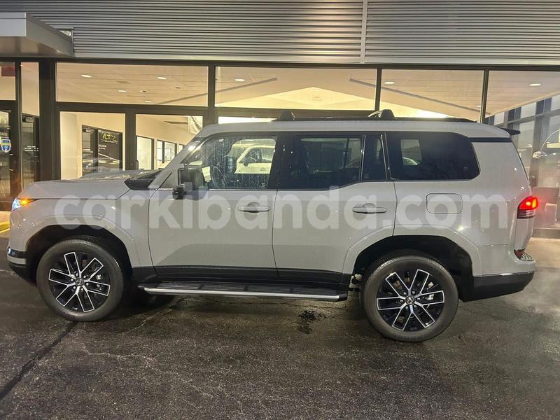 Big with watermark lexus gx uganda kampala 25250