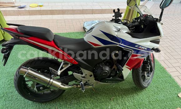 Buy Used Honda CBR Beige Bike in Kampala in Uganda Buy Used Honda CBR Beige Bike in Kampala in Uganda