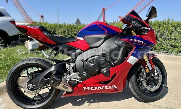 Buy Used Honda CBR Red Bike in Bugiri in Eastern Buy Used Honda CBR Red Bike in Bugiri in Eastern