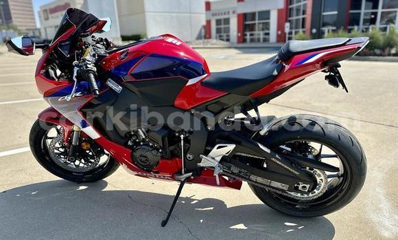 Buy Used Honda CBR Red Bike in Bugiri in Eastern Buy Used Honda CBR Red Bike in Bugiri in Eastern