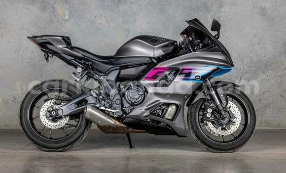 Buy Used Yamaha YZF Black Bike in Kampala in Uganda Buy Used Yamaha YZF Black Bike in Kampala in Uganda