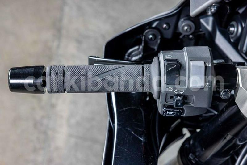 Big with watermark yamaha yzf uganda kampala 25256