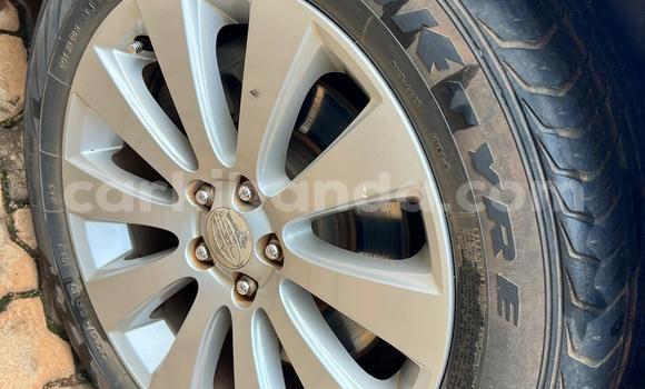Gura Yakoze Subaru Legacy Silver Imodoka i Kampala mu Uganda Gura Yakoze Subaru Legacy Silver Imodoka i Kampala mu Uganda