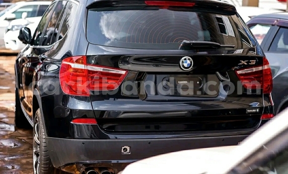 Nunua Ilio tumika BMW X3 Nyeusi Gari ndani ya Kampala nchini Uganda Nunua Ilio tumika BMW X3 Nyeusi Gari ndani ya Kampala nchini Uganda