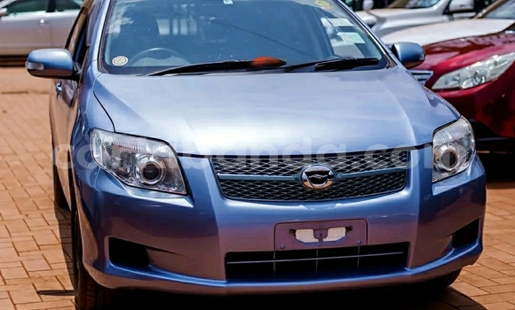 Gura Yakoze Toyota Fielder Blue Imodoka i Kampala mu Uganda Gura Yakoze Toyota Fielder Blue Imodoka i Kampala mu Uganda
