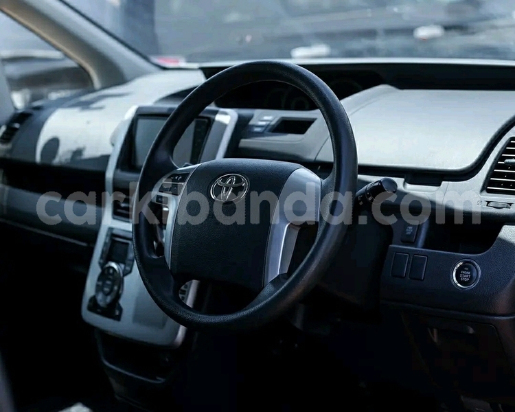 Big with watermark toyota noah uganda kampala 25269