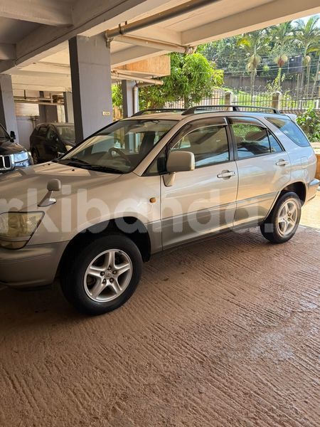 Big with watermark toyota harrier uganda kampala 25272