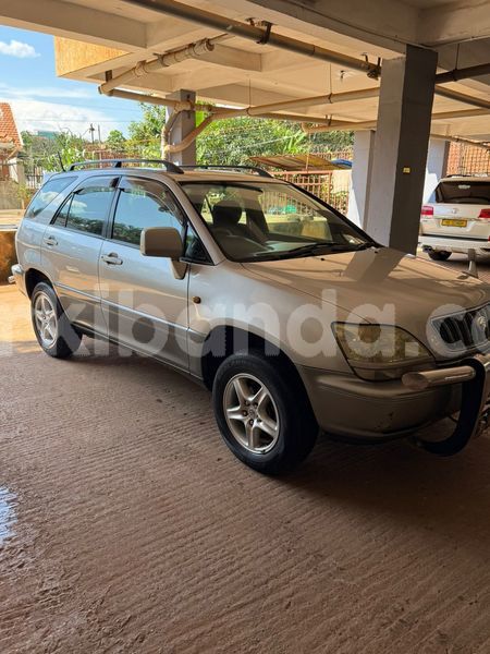 Big with watermark toyota harrier uganda kampala 25272