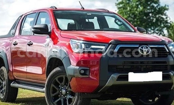 Gura Yakoze Toyota Hilux White Imodoka i Kampala mu Uganda Gura Yakoze Toyota Hilux White Imodoka i Kampala mu Uganda