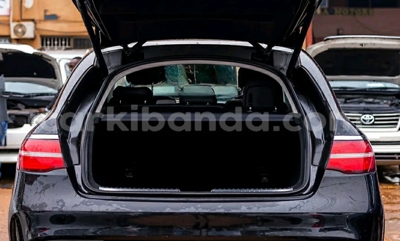 Gura Yakoze Mercedes‒Benz GLE Coupe Black Imodoka i Kampala mu Uganda Gura Yakoze Mercedes‒Benz GLE Coupe Black Imodoka i Kampala mu Uganda