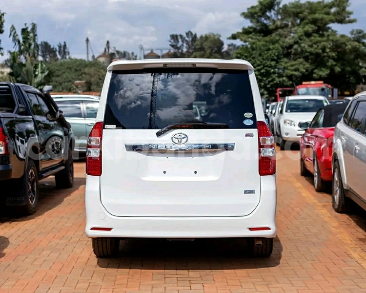 Big with watermark toyota noah uganda kampala 25282