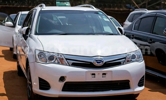 Nunua Ilio tumika Toyota Fielder Nyeupe Gari ndani ya Kampala nchini Uganda Nunua Ilio tumika Toyota Fielder Nyeupe Gari ndani ya Kampala nchini Uganda