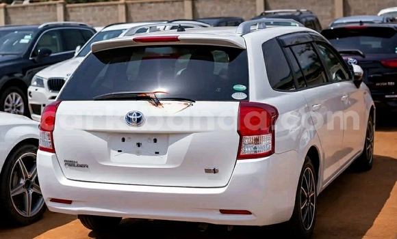 Nunua Ilio tumika Toyota Fielder Nyeupe Gari ndani ya Kampala nchini Uganda Nunua Ilio tumika Toyota Fielder Nyeupe Gari ndani ya Kampala nchini Uganda