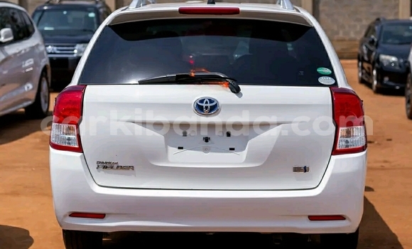 Nunua Ilio tumika Toyota Fielder Nyeupe Gari ndani ya Kampala nchini Uganda Nunua Ilio tumika Toyota Fielder Nyeupe Gari ndani ya Kampala nchini Uganda