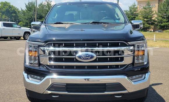 Gura Yakoze Ford F–150 Black Imodoka i Kampala mu Uganda Gura Yakoze Ford F–150 Black Imodoka i Kampala mu Uganda